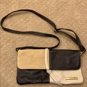 Rinascimento - 100% Leather Clutch w/ strap purse